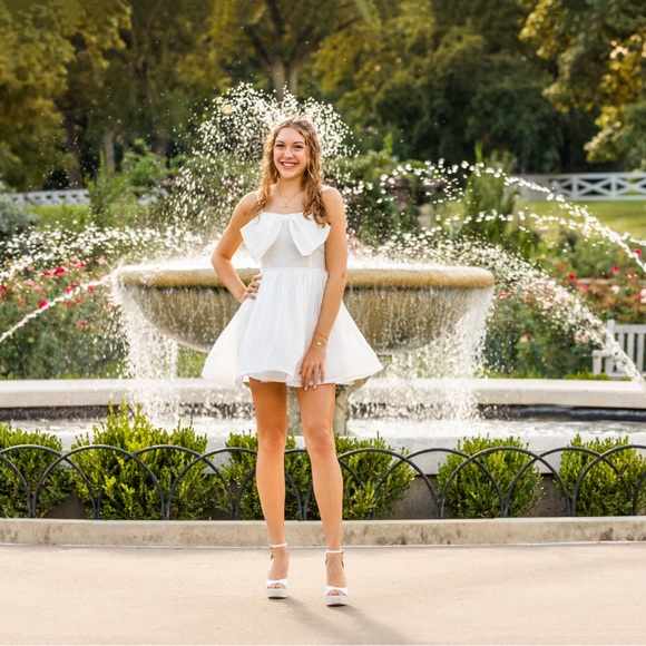 Meet your Posher, Lucy - Picture 3 of 3